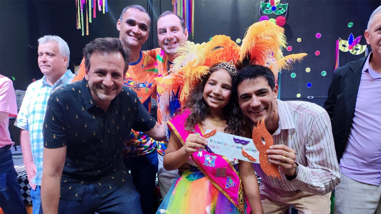 Blocos carnavalescos fazem apresentação no Centro Cultural 