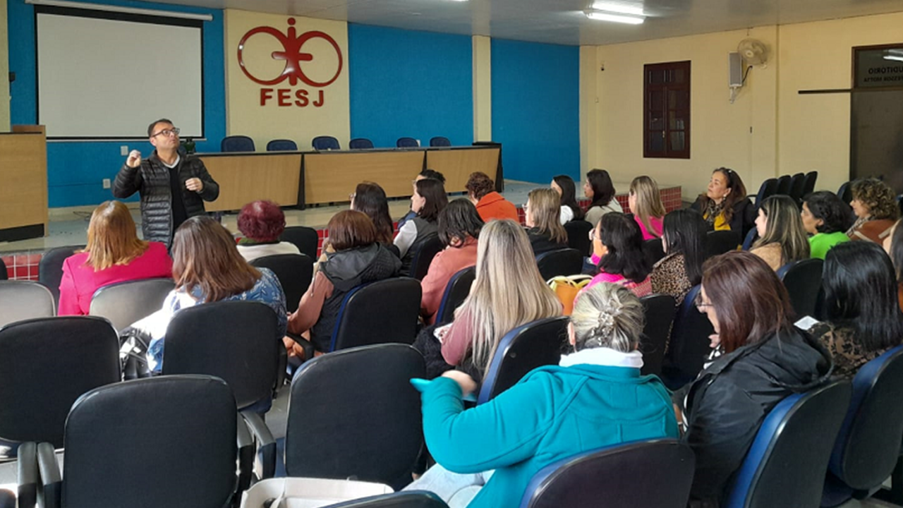 Servidores da  Educação: ASG, AS, SE, Motoristas e Auxiliar Administrativo  terão recesso escolar de 7 dias