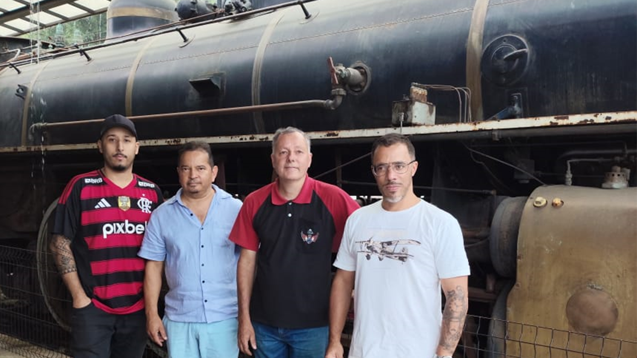 Secretaria de Turismo estuda necessidade de limpeza da Locomotiva Zezé Leone