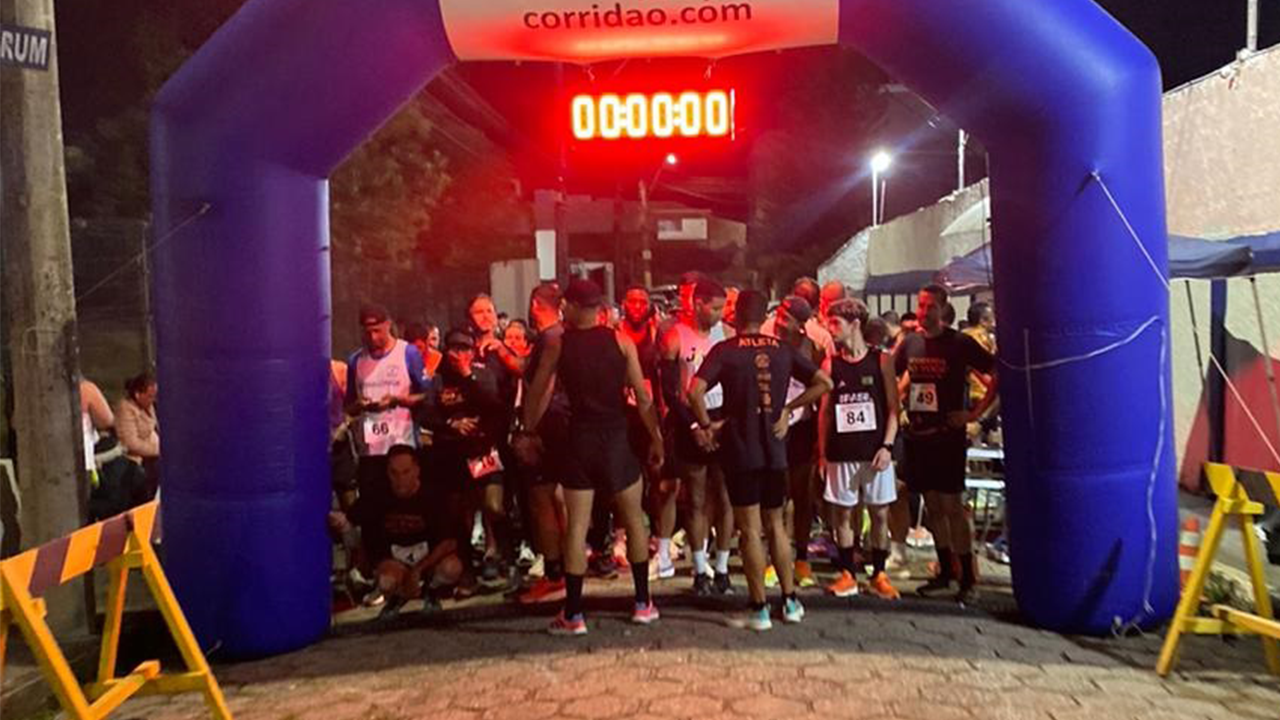 1ª Corrida do Fogo reúne atletas profissionais e amadores da cidade e região