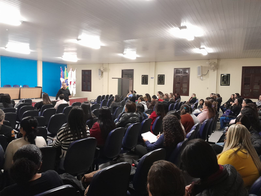 Secretaria de Educação promove 1° Módulo Formativo para professores de apoio e de sala de recurso