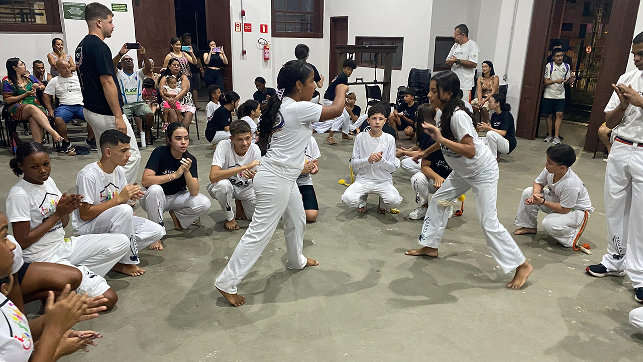 Diplomação da Capoeira reuniu mestres, alunos e amantes da arte-luta