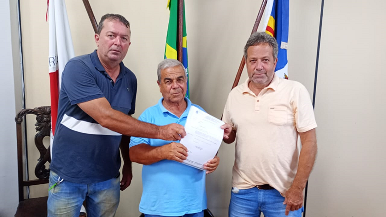 Executivo Municipal entrega ao Legislativo Projeto de Lei para contratar financiamento para aquisição de imóveis