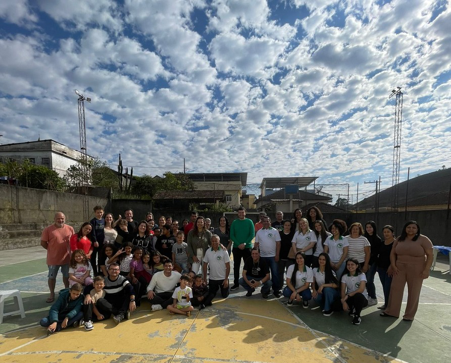 Prefeito Pacífico Júnior participa de evento na Escola de São João da Serra