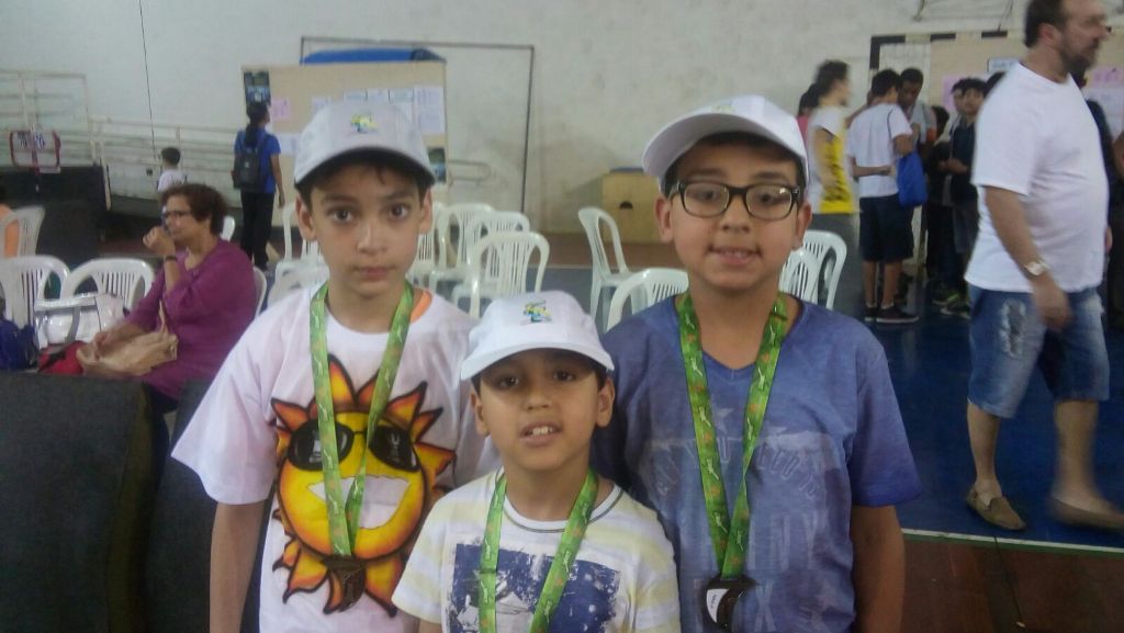 Alunos de xadrez participam do campeonato Liga X em JF