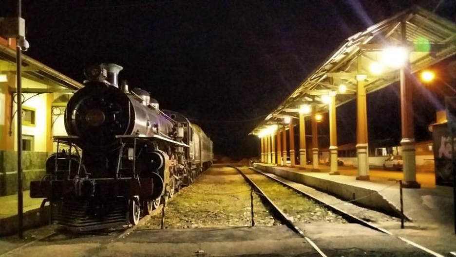 Praça da Estação, Zezé Leoni e Trem de Prata